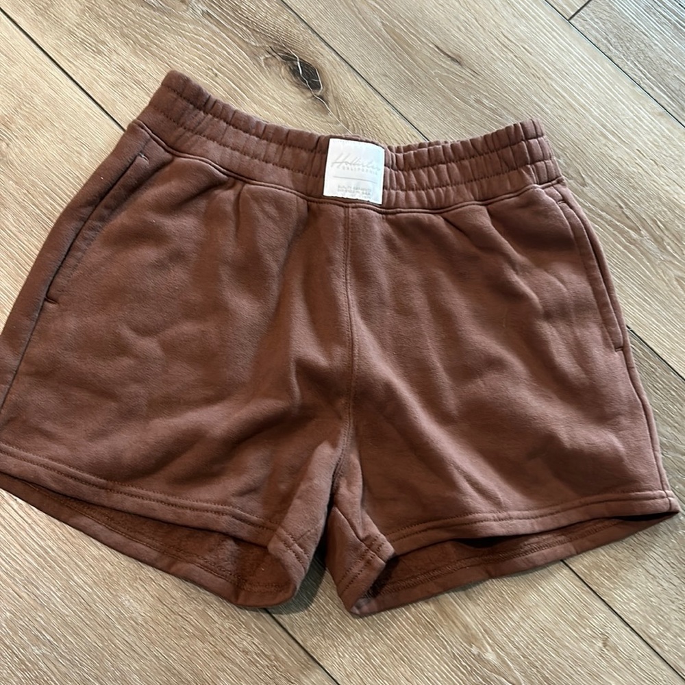 NWOT Hollister high rise shorts small
